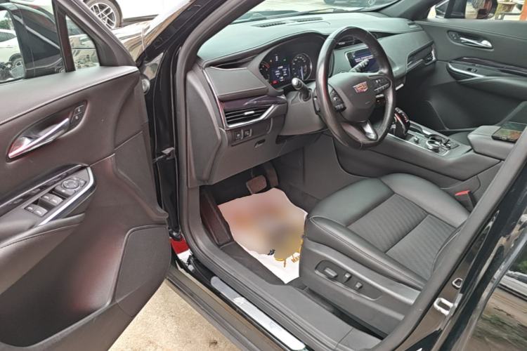 Used Cadillac XT4 2021 28T Two-Wheel Drive Tech Edition Driver Seat