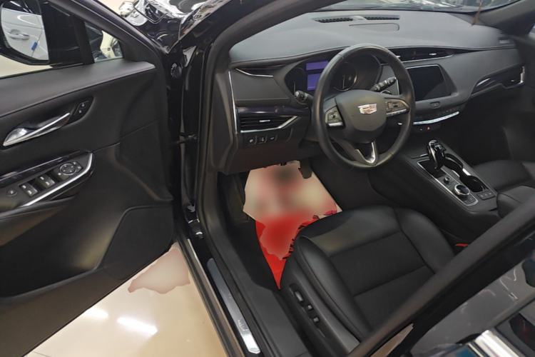 Used Cadillac XT4 2021 28T Two-Wheel Drive Tech Edition Driver Seat