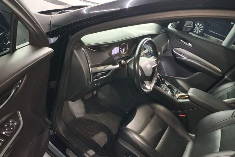 Used Cadillac XT4 2021 28T Two-Wheel Drive Luxury Version Driver Seat