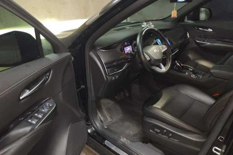 Used Cadillac XT4 2021 28T Two-Wheel Drive Tech Edition Driver Seat