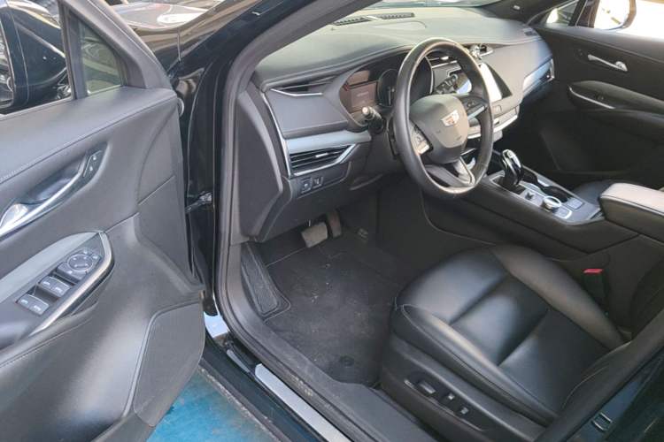 Used Cadillac XT4 2021 28T Two-Wheel Drive Leading Version Driver Seat