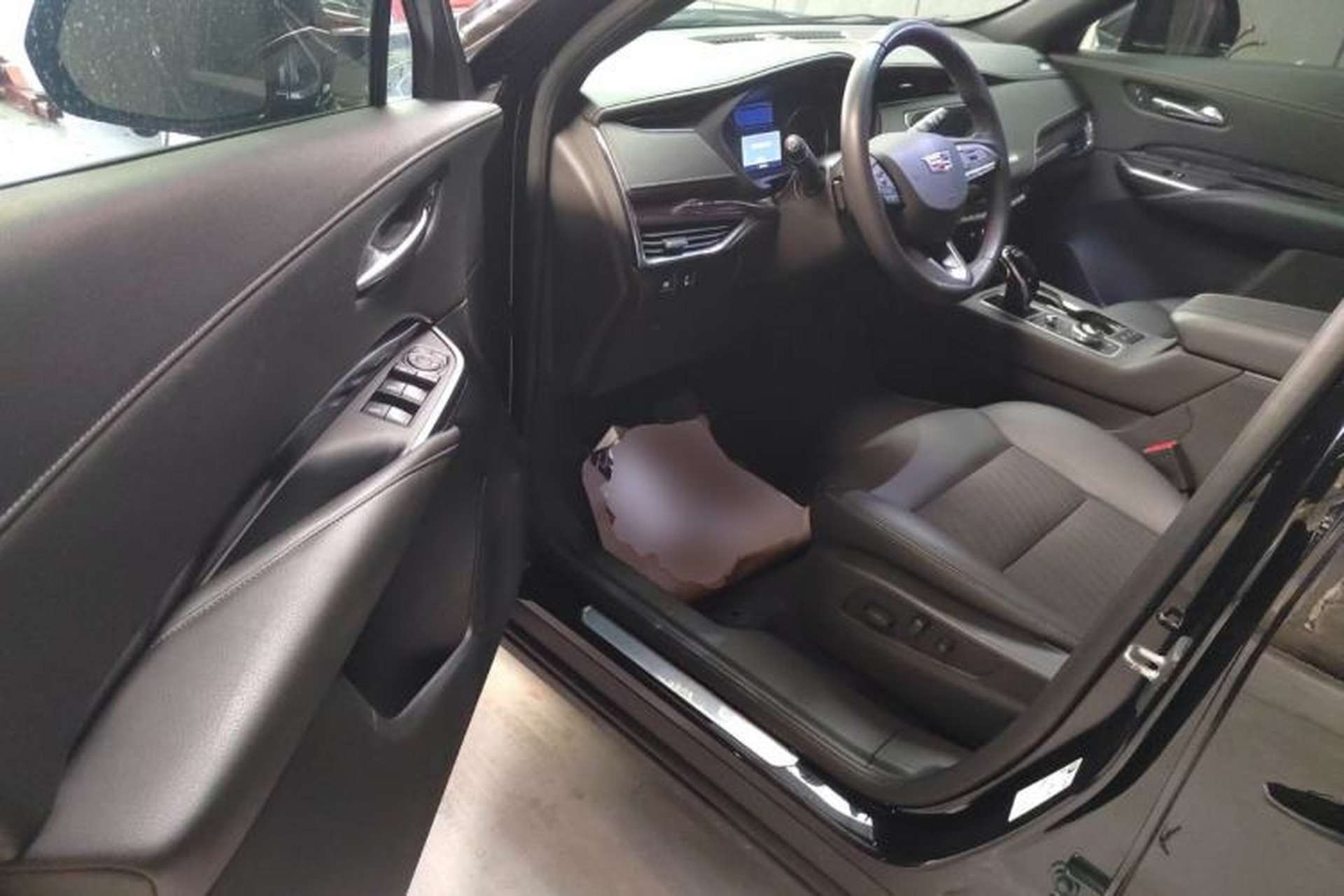 Used Cadillac XT4 2021 28T Two-Wheel Drive Tech Edition Driver Seat