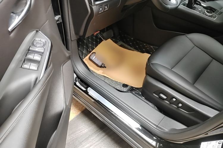 Used Cadillac XT4 2021 28T Two-Wheel Drive Leading Version Driver Seat