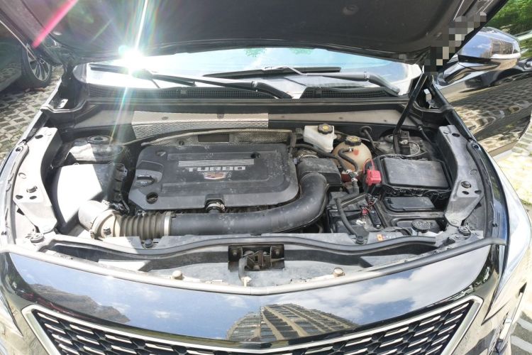 Used Cadillac XT4 2021 28T Two-Wheel Drive Luxury Version Engine Bay
