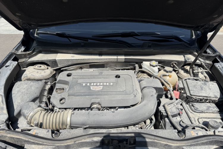 Used Cadillac XT4 2021 28T Two-Wheel Drive Tech Edition Engine Bay