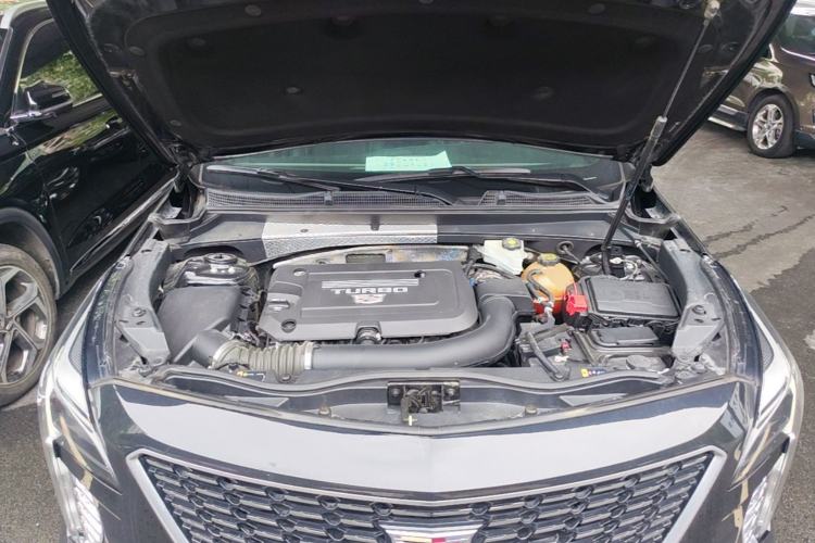 Used Cadillac XT4 2021 28T Two-Wheel Drive Tech Edition Engine Bay