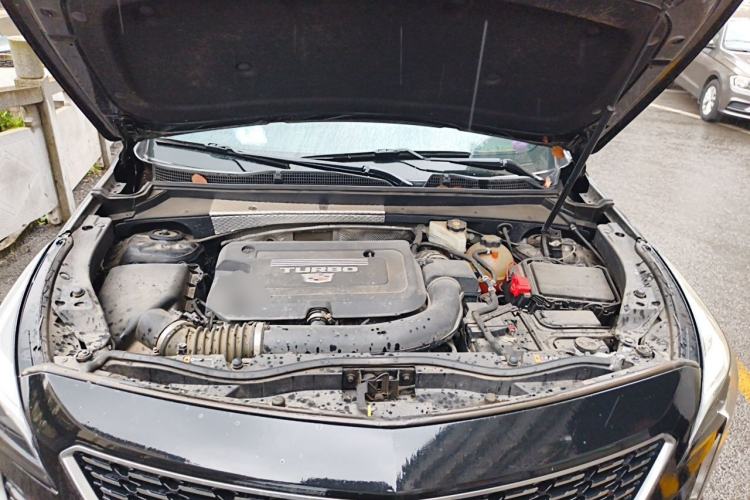 Used Cadillac XT4 2021 28T Two-Wheel Drive Tech Edition Engine Bay