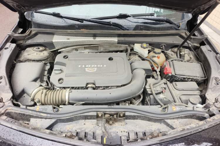 Used Cadillac XT4 2021 28T Two-Wheel Drive Luxury Version Engine Bay