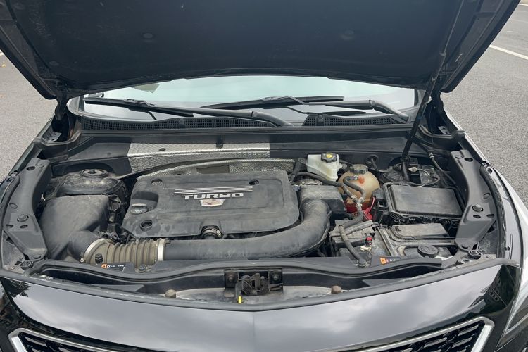 Used Cadillac XT4 2021 28T Two-Wheel Drive Tech Edition Engine Bay