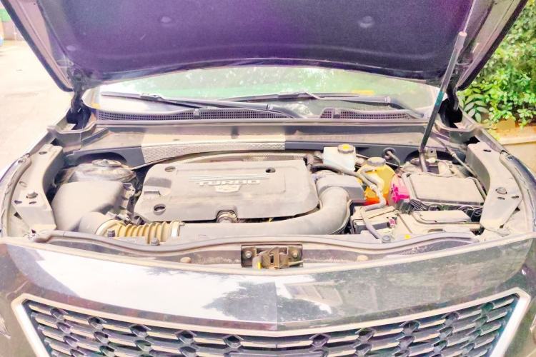 Used Cadillac XT4 2021 28T Two-Wheel Drive Leading Version Engine Bay
