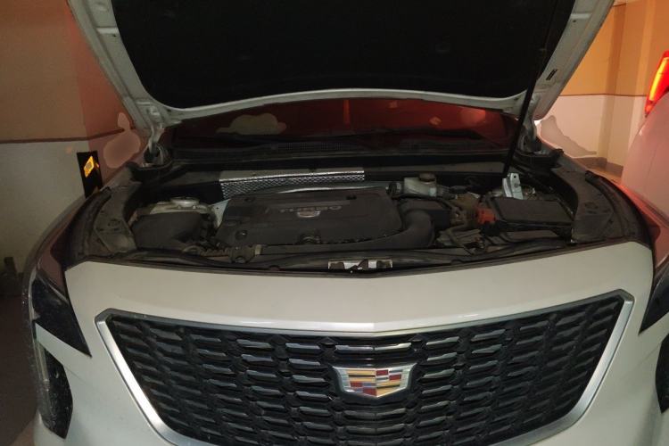 Used Cadillac XT4 2021 28T Two-Wheel Drive Luxury Version Engine Bay