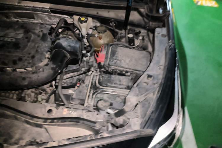 Used Cadillac XT4 2021 28T Two-Wheel Drive Tech Edition Engine Bay Left