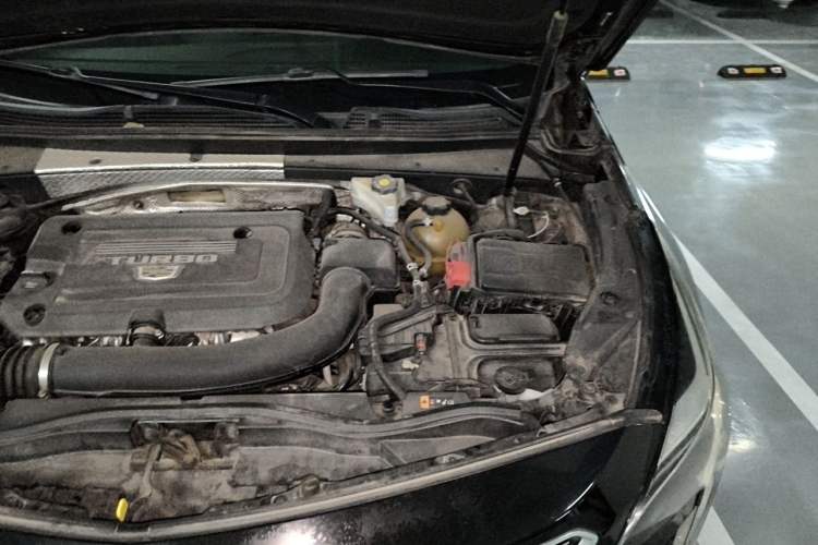 Used Cadillac XT4 2021 28T Two-Wheel Drive Leading Version Engine Bay Left
