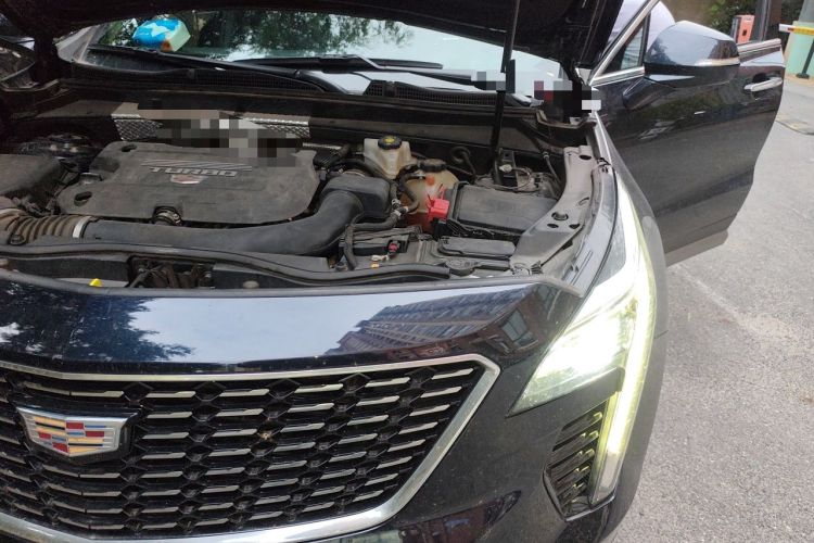 Used Cadillac XT4 2021 28T Two-Wheel Drive Leading Version Engine Bay Left