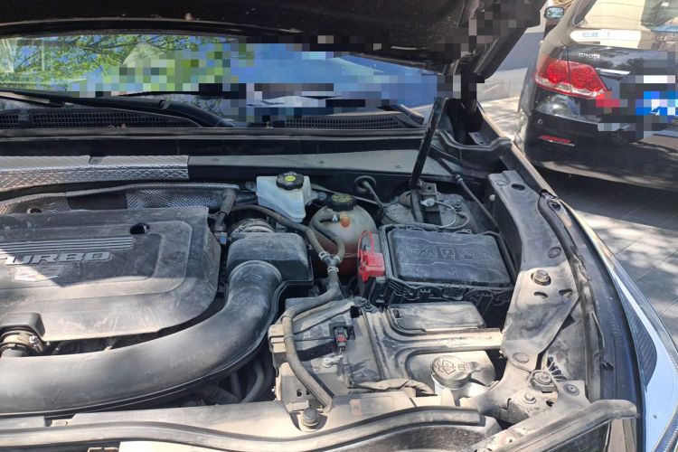 Used Cadillac XT4 2021 28T Two-Wheel Drive Leading Version Engine Bay Left