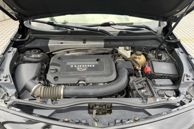 Used Cadillac XT4 2021 28T Two-Wheel Drive Tech Edition Engine Bay