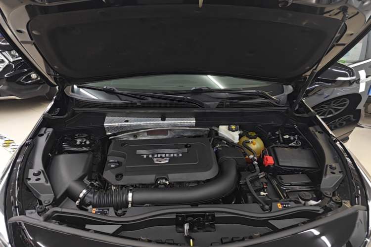 Used Cadillac XT4 2021 28T Two-Wheel Drive Tech Edition Engine Bay