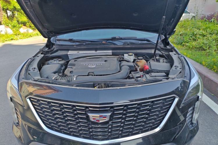 Used Cadillac XT4 2021 28T Two-Wheel Drive Tech Edition Engine Bay