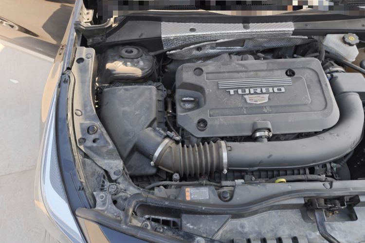 Used Cadillac XT4 2021 28T Two-Wheel Drive Tech Edition Engine Bay Right