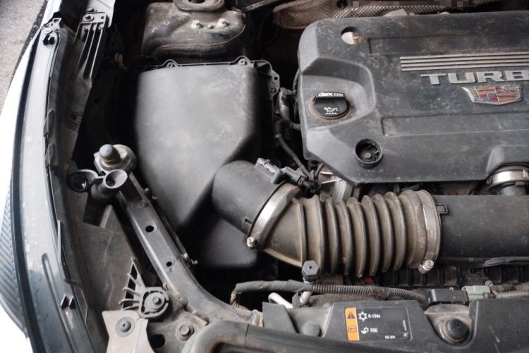 Used Cadillac XT4 2021 28T Two-Wheel Drive Tech Edition Engine Bay Right