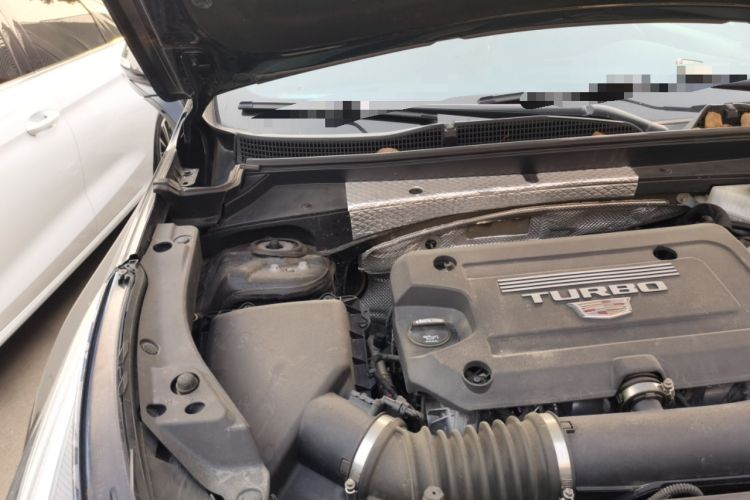 Used Cadillac XT4 2021 28T Two-Wheel Drive Leading Version Engine Bay Right