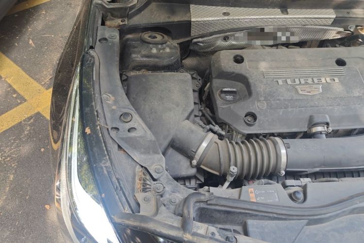 Used Cadillac XT4 2021 28T Two-Wheel Drive Leading Version Engine Bay Right