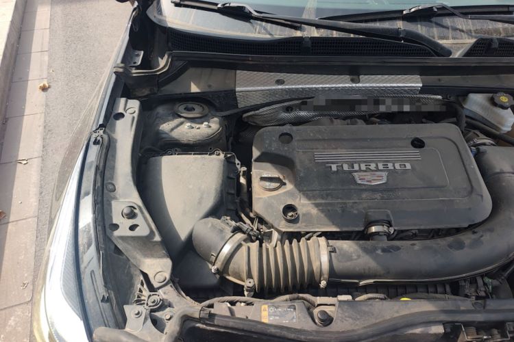 Used Cadillac XT4 2021 28T Two-Wheel Drive Tech Edition Engine Bay Right