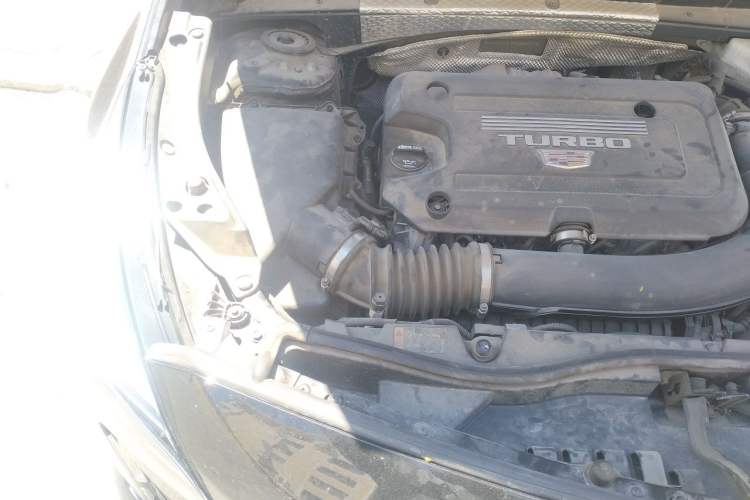 Used Cadillac XT4 2021 28T Two-Wheel Drive Tech Edition Engine Bay Right