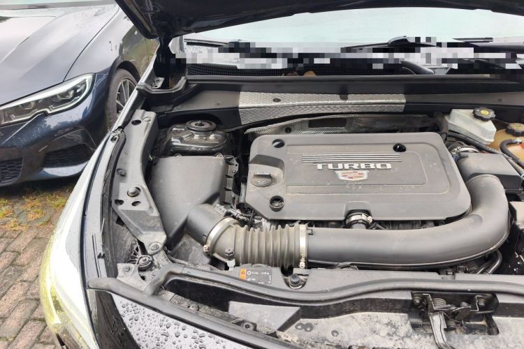 Used Cadillac XT4 2021 28T Two-Wheel Drive Tech Edition Engine Bay Right