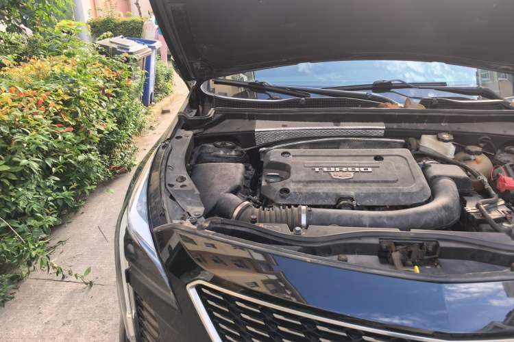 Used Cadillac XT4 2021 28T Two-Wheel Drive Leading Version Engine Bay Right