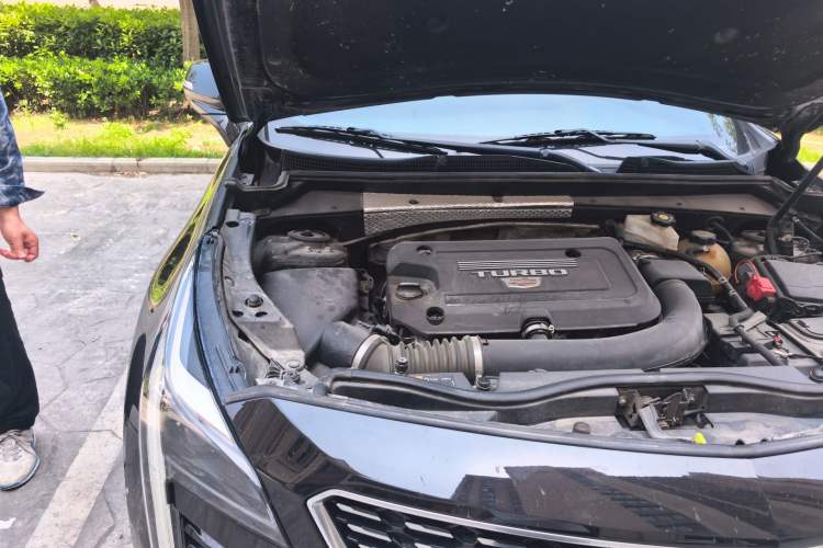 Used Cadillac XT4 2021 28T Two-Wheel Drive Leading Version Engine Bay Right