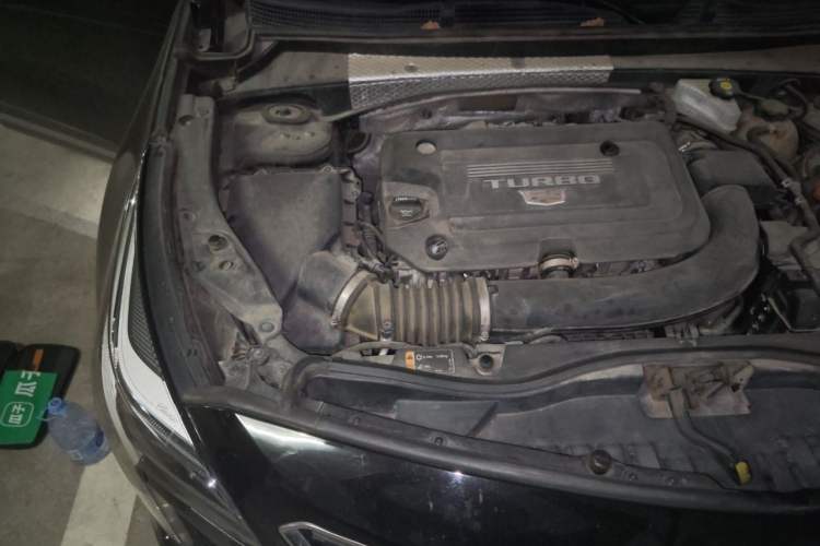 Used Cadillac XT4 2021 28T Two-Wheel Drive Leading Version Engine Bay Right
