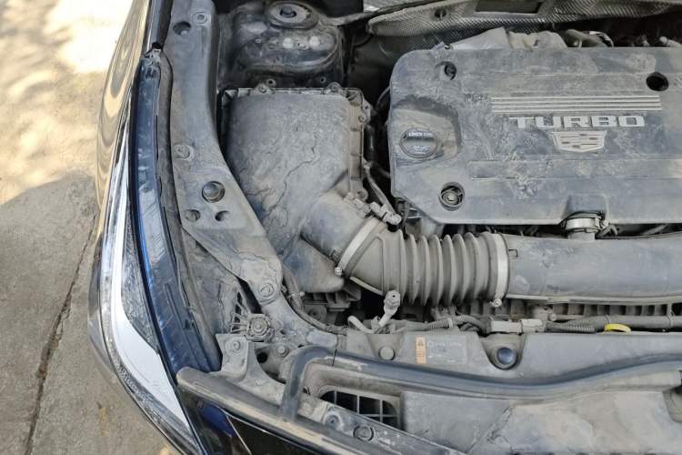 Used Cadillac XT4 2021 28T Two-Wheel Drive Tech Edition Engine Bay Right