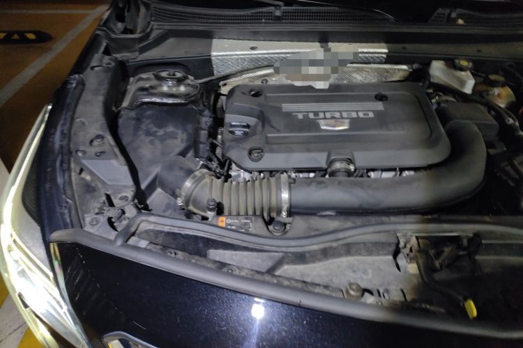 Used Cadillac XT4 2021 28T Two-Wheel Drive Luxury Version Engine Bay Right