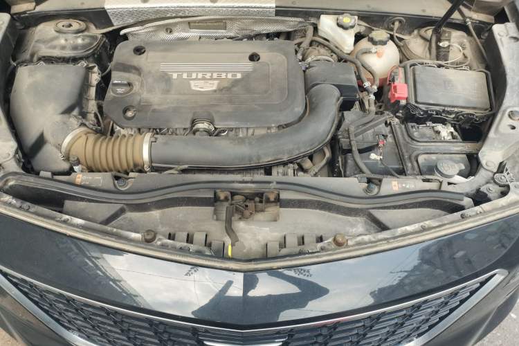 Used Cadillac XT4 2021 28T Two-Wheel Drive Tech Edition Engine Bay
