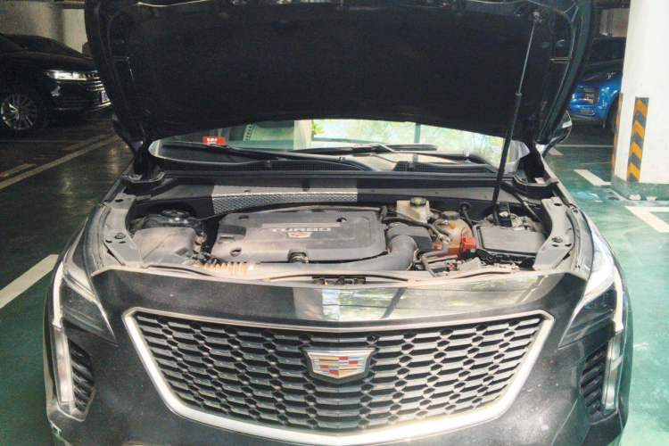 Used Cadillac XT4 2021 28T Two-Wheel Drive Tech Edition Engine Bay