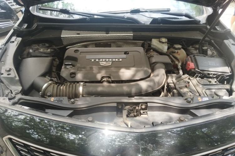 Used Cadillac XT4 2021 28T Two-Wheel Drive Luxury Version Engine Bay