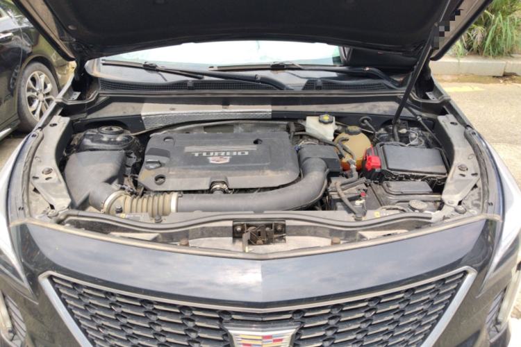 Used Cadillac XT4 2021 28T Two-Wheel Drive Tech Edition Engine Bay