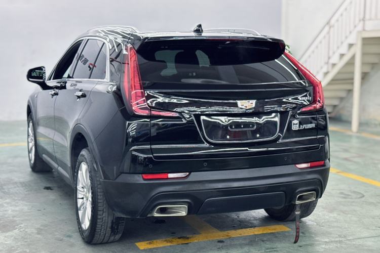 Used Cadillac XT4 2021 28T Two-Wheel Drive Tech Edition Exterior 2