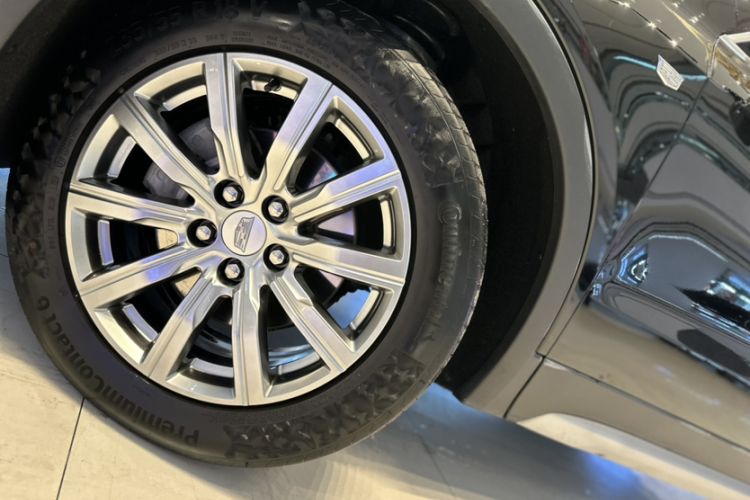 Used Cadillac XT4 2021 28T Two-Wheel Drive Leading Version Exterior 2