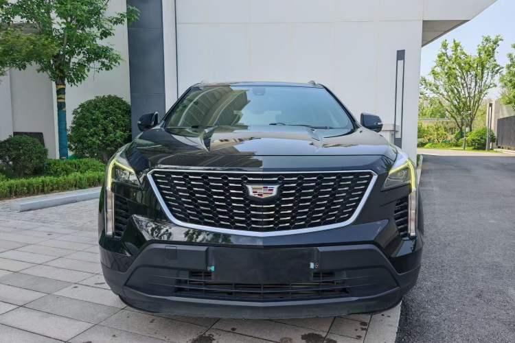 Used Cadillac XT4 2021 28T Two-Wheel Drive Tech Edition Exterior 2