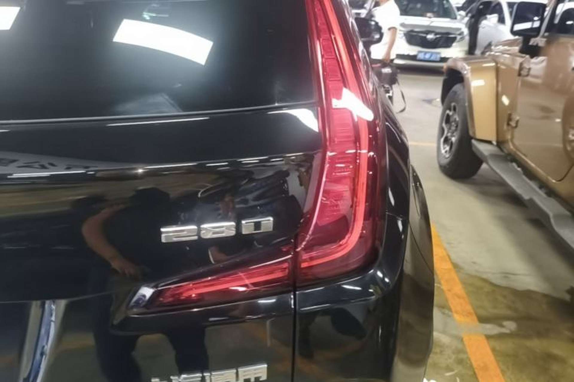 Used Cadillac XT4 2021 28T Two-Wheel Drive Leading Version Exterior 3