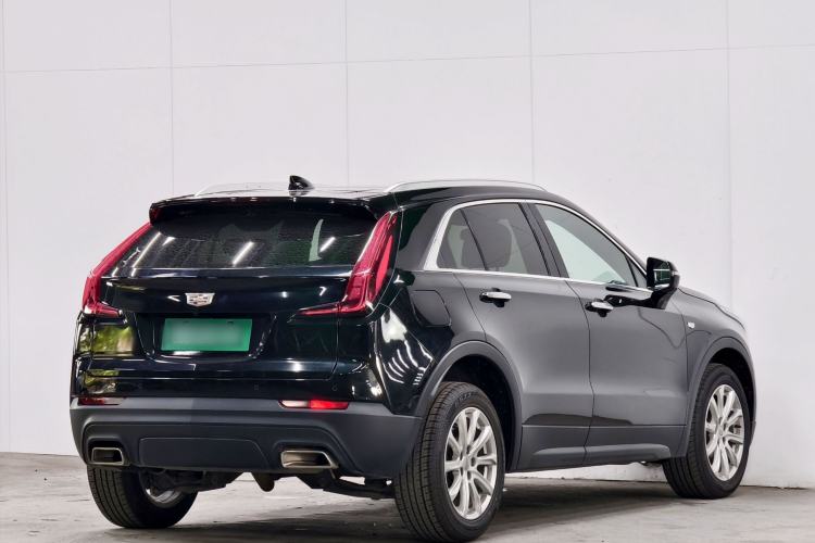 Used Cadillac XT4 2021 28T Two-Wheel Drive Tech Edition Exterior 3