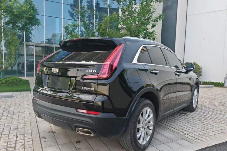 Used Cadillac XT4 2021 28T Two-Wheel Drive Tech Edition Exterior 3