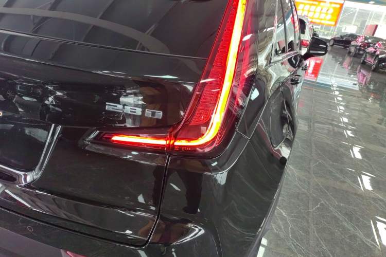 Used Cadillac XT4 2021 28T Two-Wheel Drive Leading Version Exterior 3