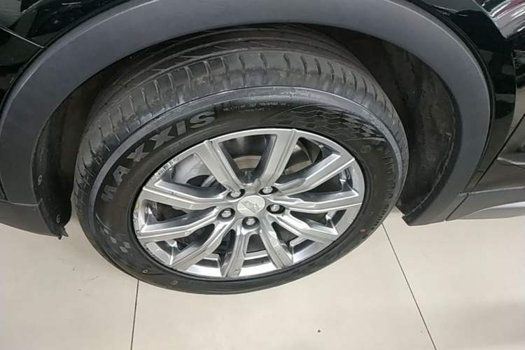 Used Cadillac XT4 2021 28T Two-Wheel Drive Leading Version Exterior 4