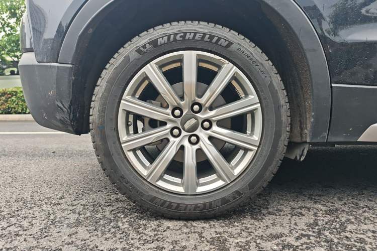 Used Cadillac XT4 2021 28T Two-Wheel Drive Luxury Version Exterior 4