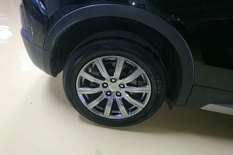 Used Cadillac XT4 2021 28T Two-Wheel Drive Leading Version Exterior 5