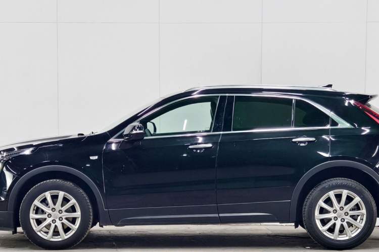 Used Cadillac XT4 2021 28T Two-Wheel Drive Tech Edition Exterior 6