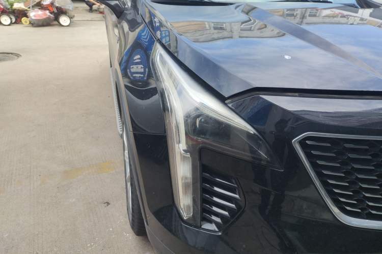Used Cadillac XT4 2021 28T Two-Wheel Drive Tech Edition Exterior 6